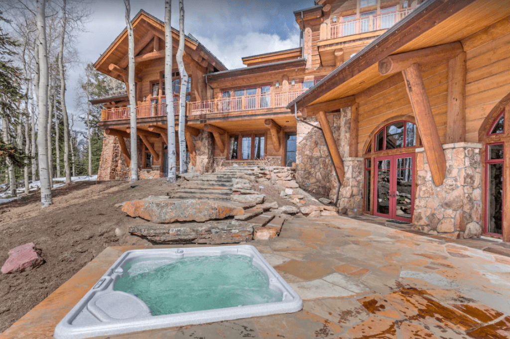 Outdoor Hot Tub Outside An Airbnb Rental.