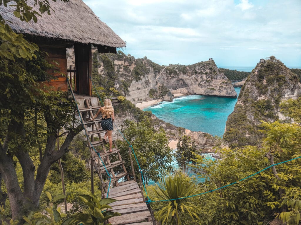 Reduce cost of living in Bali by staying in guesthouses.