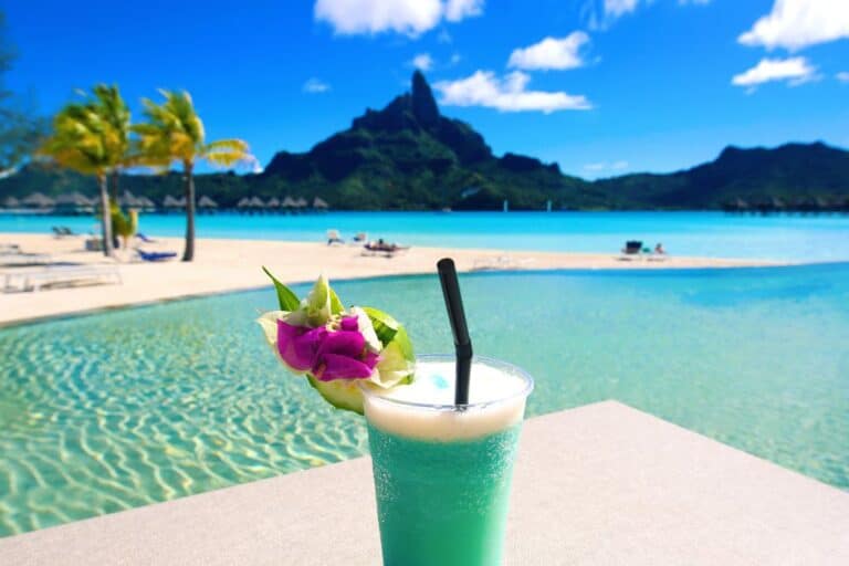 Cocktail in Bora Bora