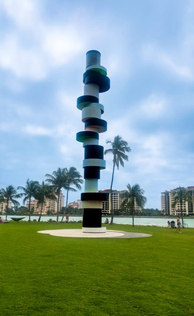 South Pointe Lighthouse in Miami is made up of a series of black and white stacked blocks located at the west end of the park.