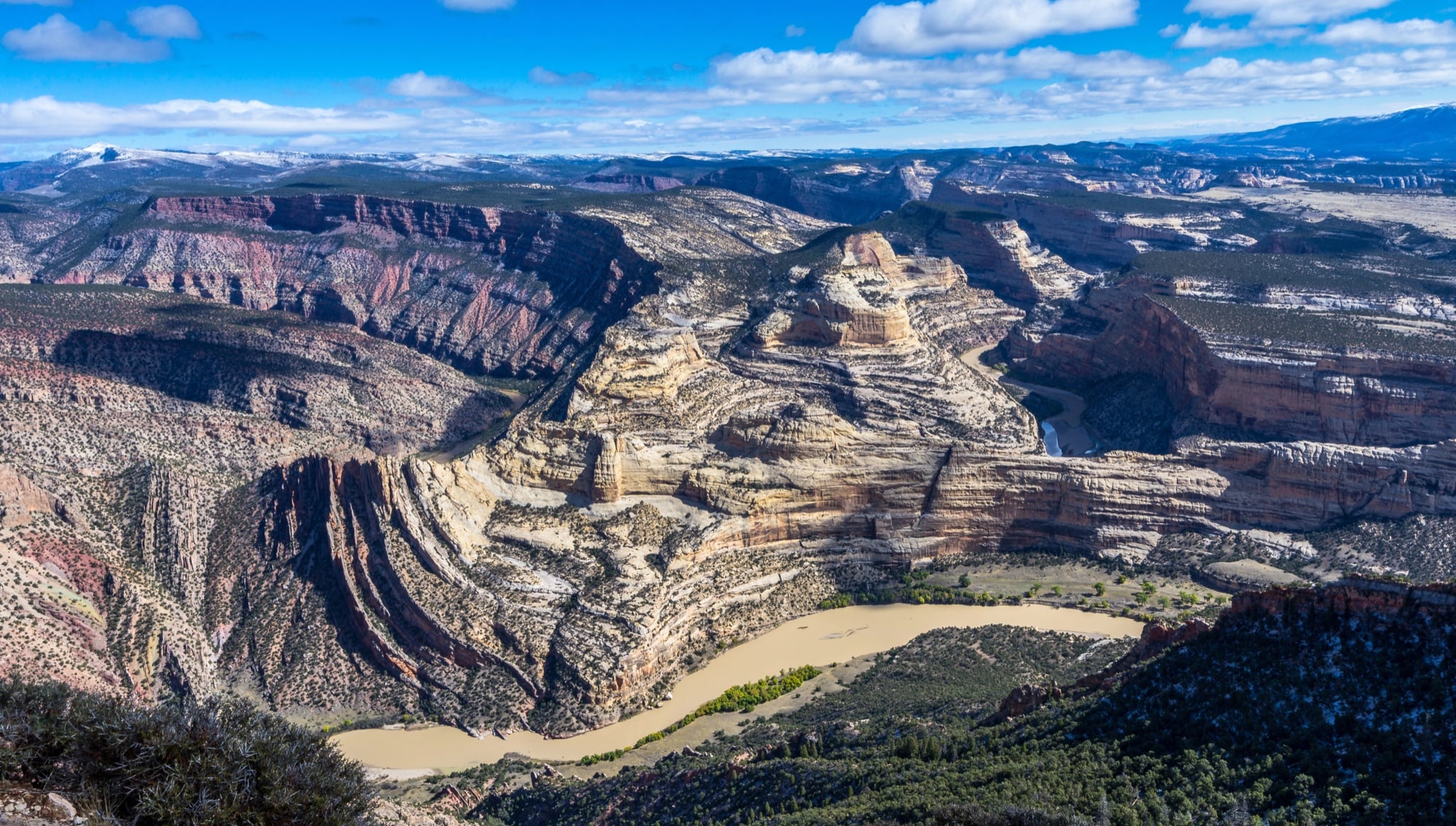 Green River winding through the canyons of Dinosaur National Monument